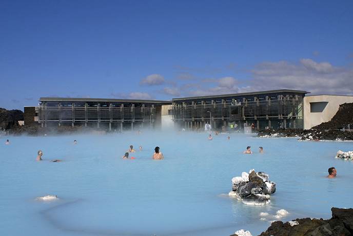 蓝湖 blue lagoon