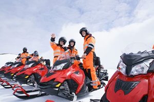 雪地摩托 - 从黄金圈SKJÓL/雷克雅未克 出发